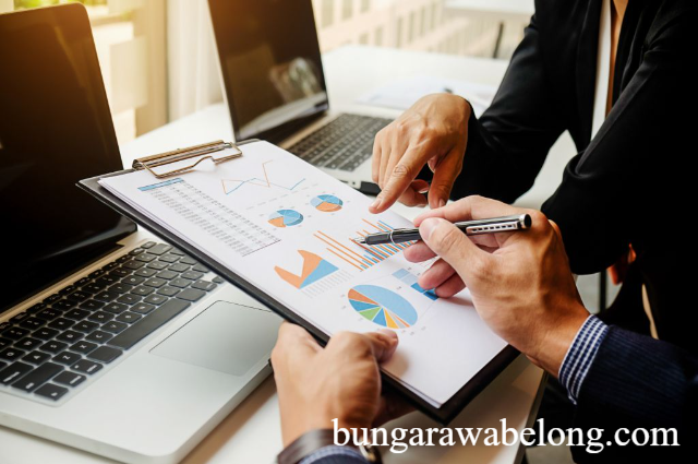 Jurusan Bisnis di Indonesia: Prospek Kerja dan Universitas